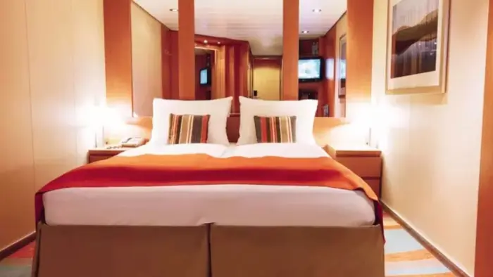 cruise ship rooms inside cabin