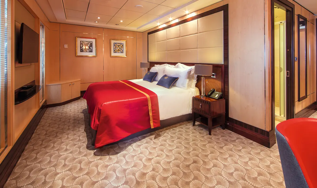 Royal Suite aboard Queen Mary 2 