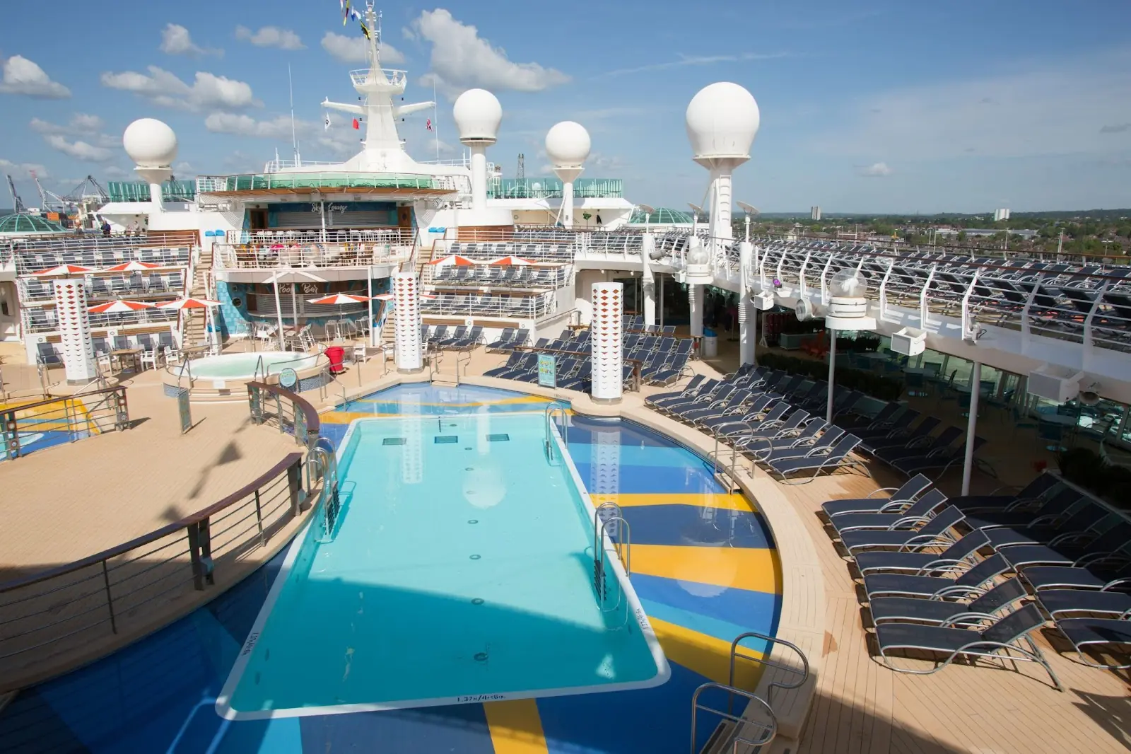 Independence of the Seas Resort Pool