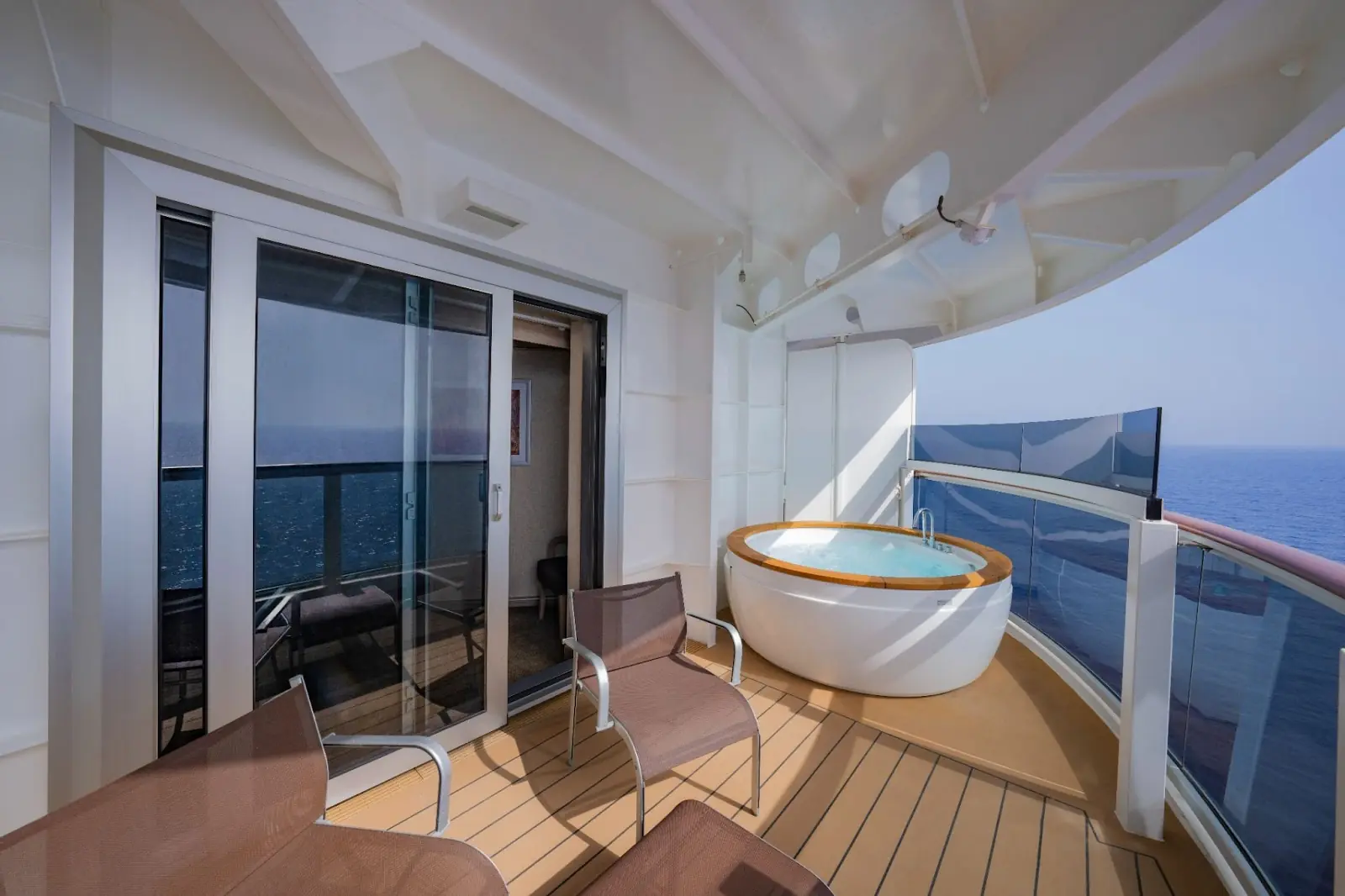 Premium Suite Aurea with Terrace and Whirlpool 