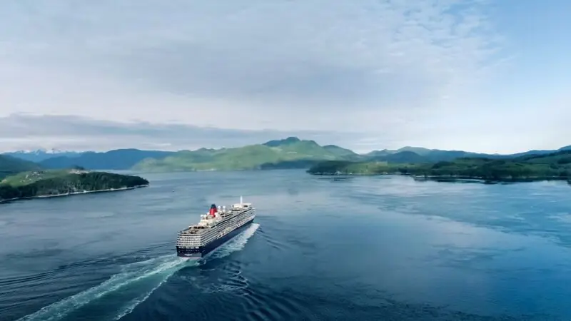 Queen Elizabeth 2 in Alaska