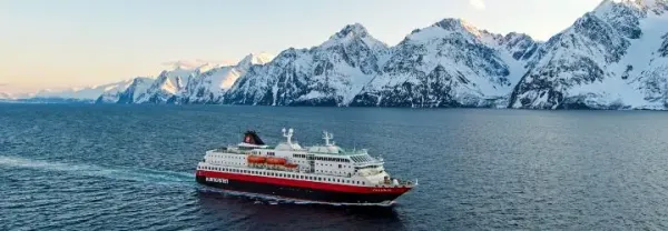 Hurtigruten Sailing in the Antarctic